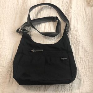 ❌SOLD! Baggallini Black crossbody purse